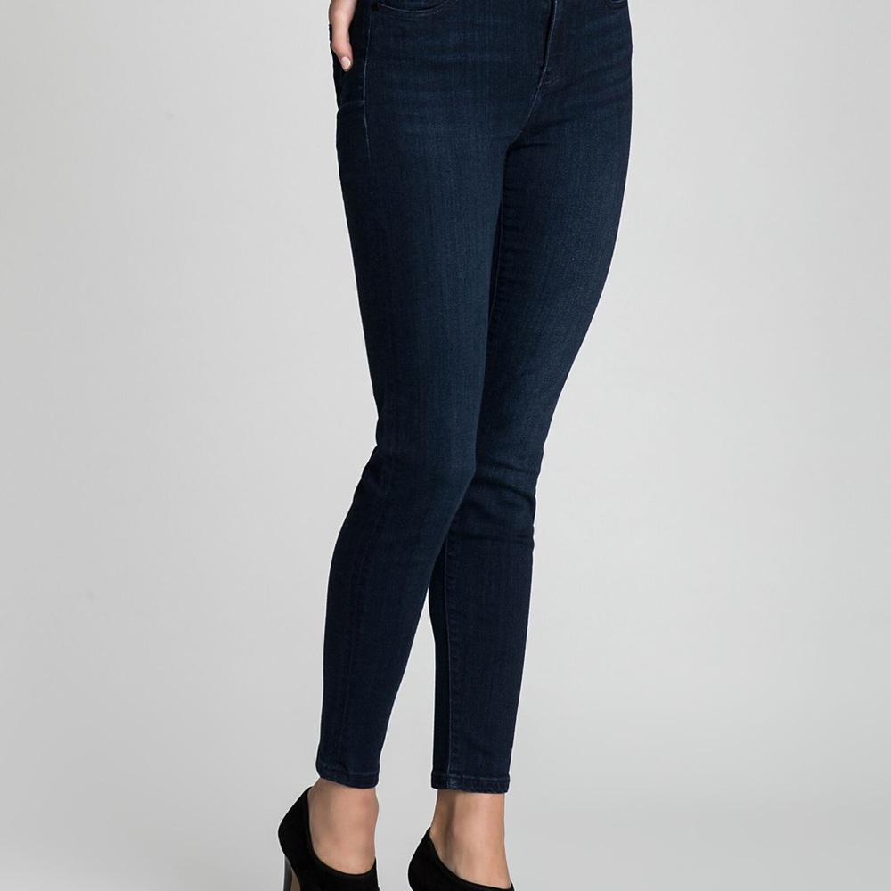 Liverpool Penny Ankle Skinny in Carbon Wash